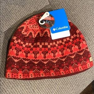 Columbia fleece lined winter beanie hat.